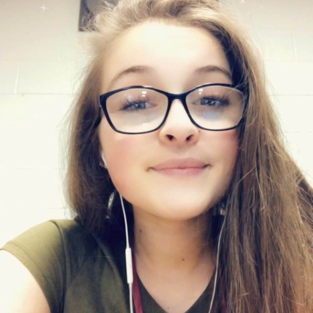 Meet your Posher, Destyni